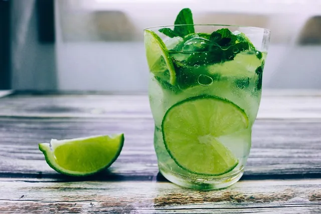 カクテルのイメージ写真
